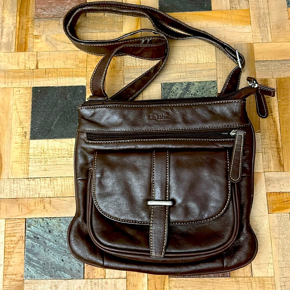 Vintage La Diva Brown Italian Design Leather‎ adjustable crossbody Bag